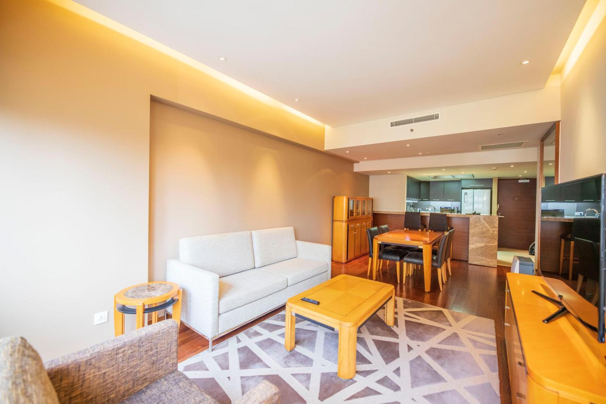 Shanghai Centre Serviced Apartment Экстерьер фото